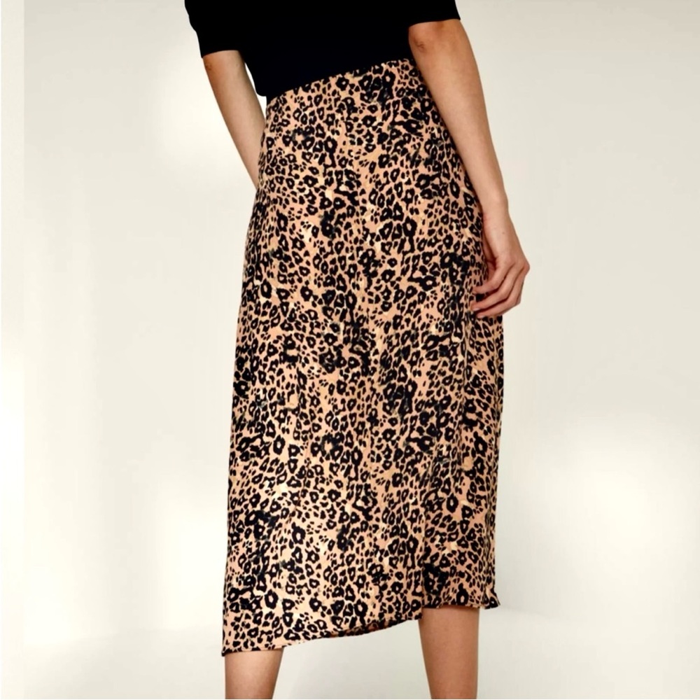 Aritzia Wilfred Leopard Midi Skirt (Size 8) - Picture 3 of 5